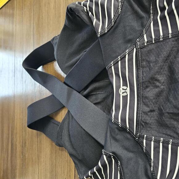 Lululemon On track Singlet Tank Top - Picture 7 of 10